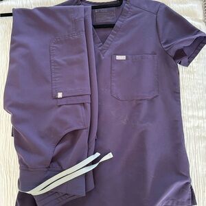 Figs Women's Scrub Set in Purple